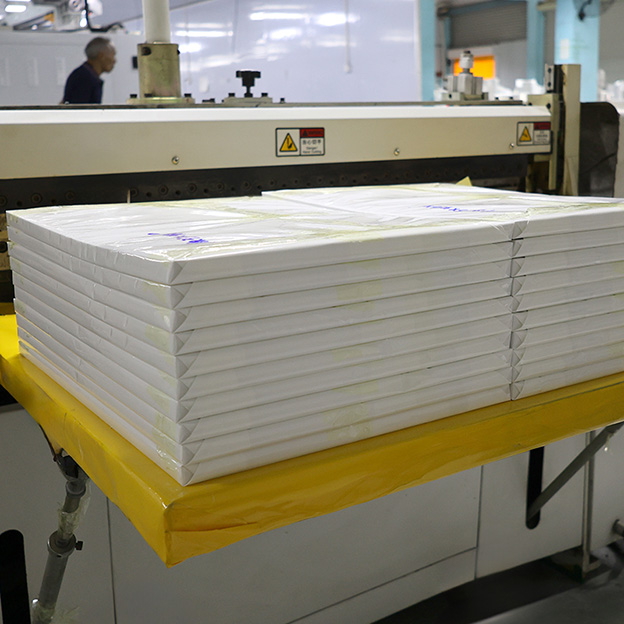 A4 Size Acrylic Material Paper Jumbo Roll SemiGlossy Self-adhesive Coated Paper Label Roll