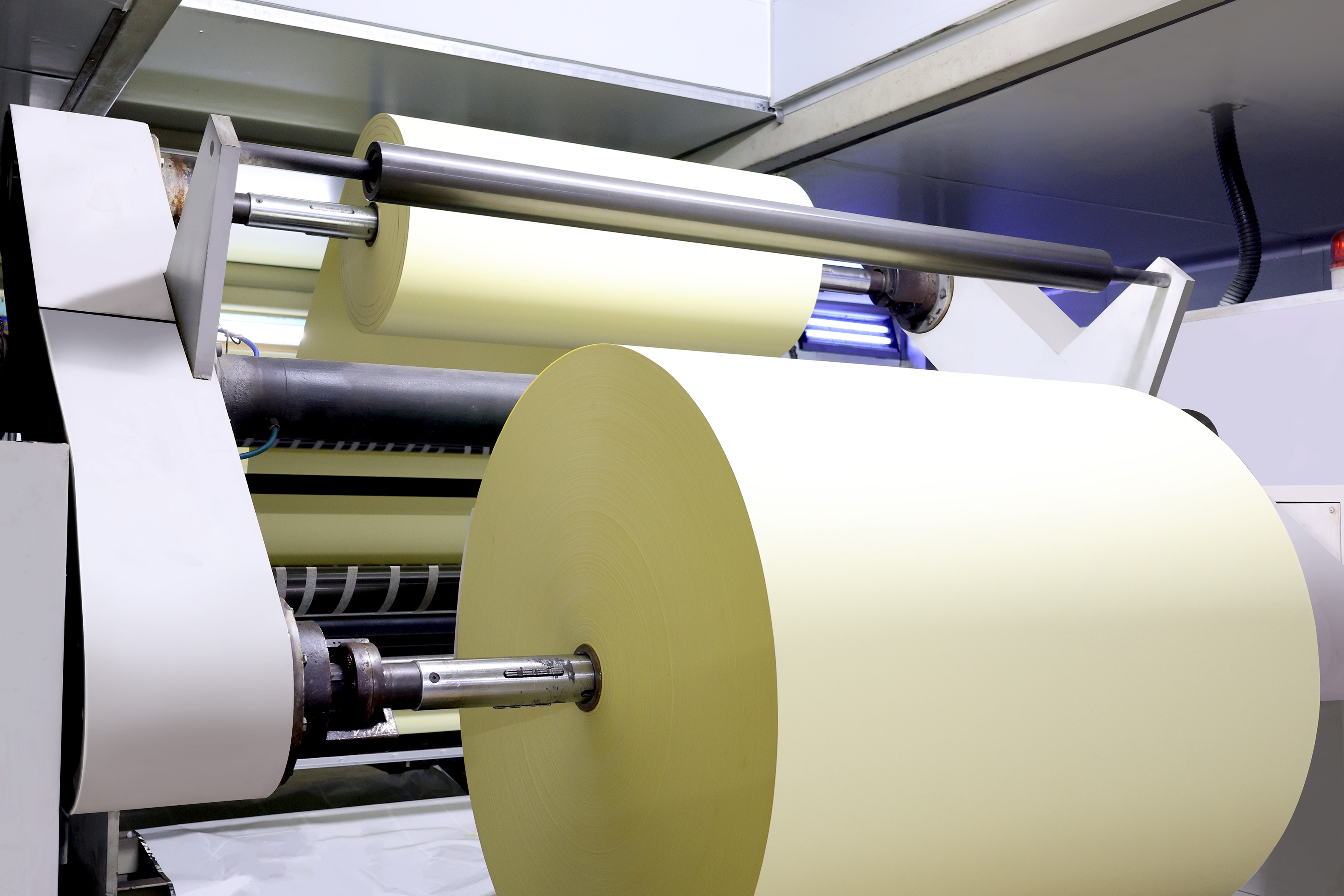 How Can One Choose Good PVC Self-adhesive Materials