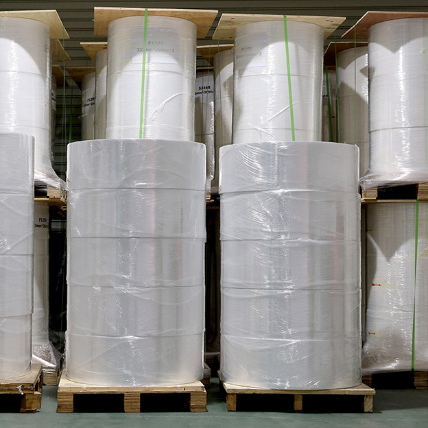 Wholesale of High Quality 50μ Gloss White BOPP Acrylic 60g White Glassine