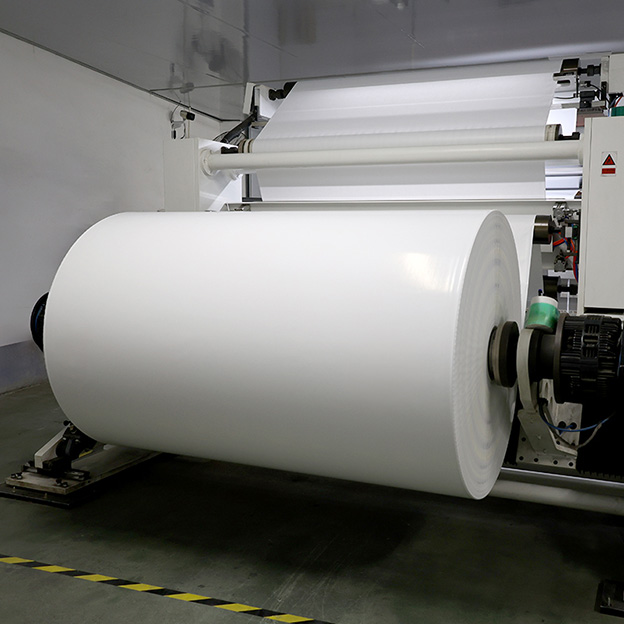 Wholesale of High Quality 80g Semi Gloss Self Adhesive Sticker Paper Raw Materials Label Jumbo Roll