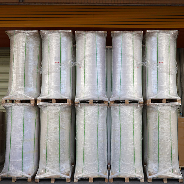 Waterproof Oil-proof Thermal Transfer Printing White Matt PP Self Adhesive Sticker Jumbo Roll